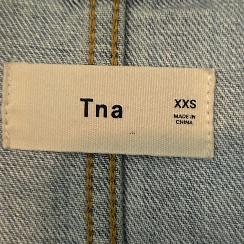 🎉 Host Pick 🎉 TNA Denim Longline Jacket - Picture 4 of 10